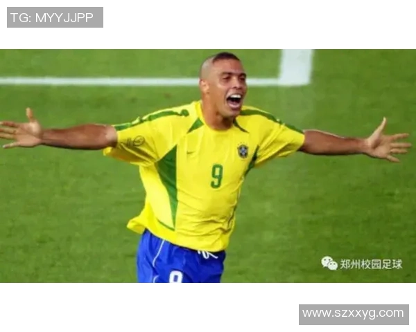 小孩子拆开球星卡足球视频瞬间激动反应引发全网热议